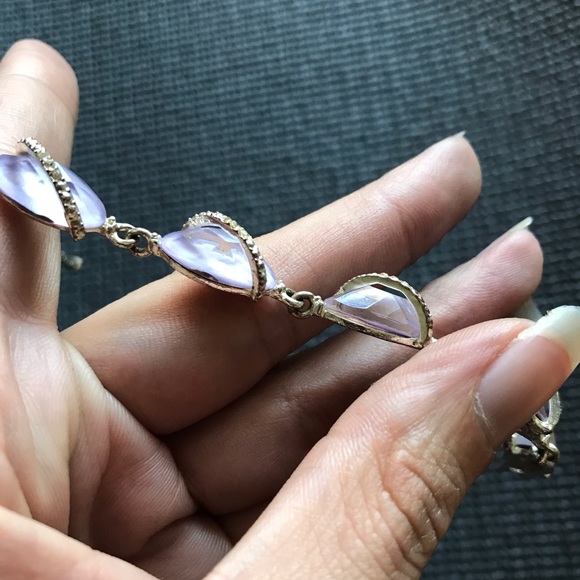 💜 Purple Avon Bracelet 💜 - Picture 3 of 7